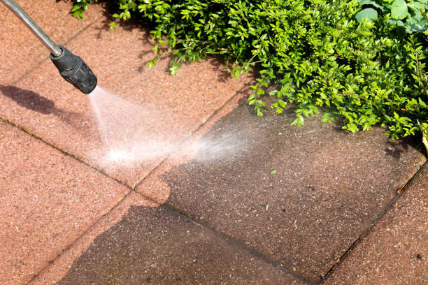 Best Garage Pressure Washing  in Bannockburn, IL